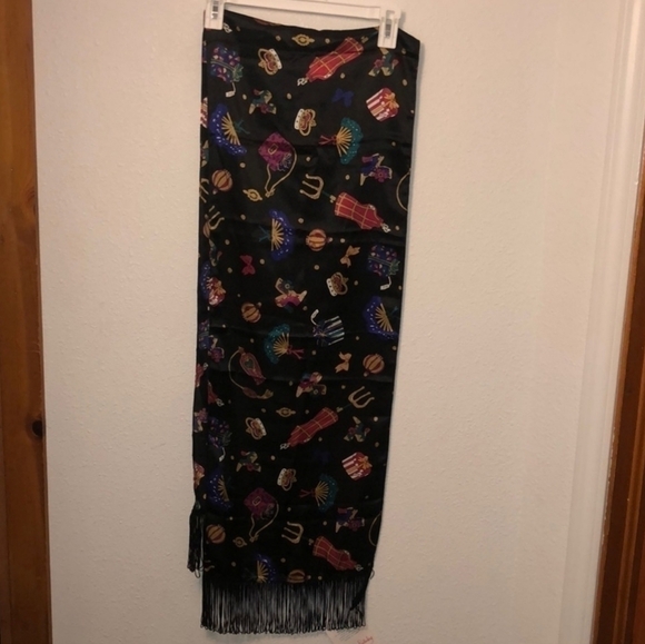 Diane Von Furstenberg Accessories - STUNNING 💥 Diane Von Furstenburg multi colored scarf with fringe EUC